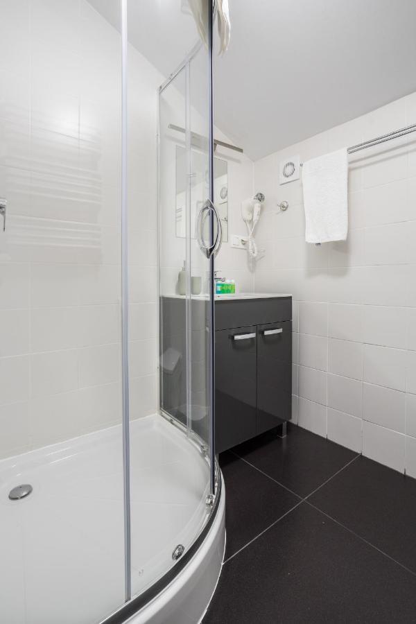 Domek Pod Warszawa Z Sauna Raszyn Esterno foto